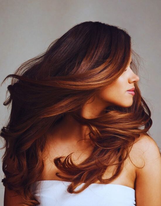 Luxor Allure Biotin Honey Shampoo Model Hair